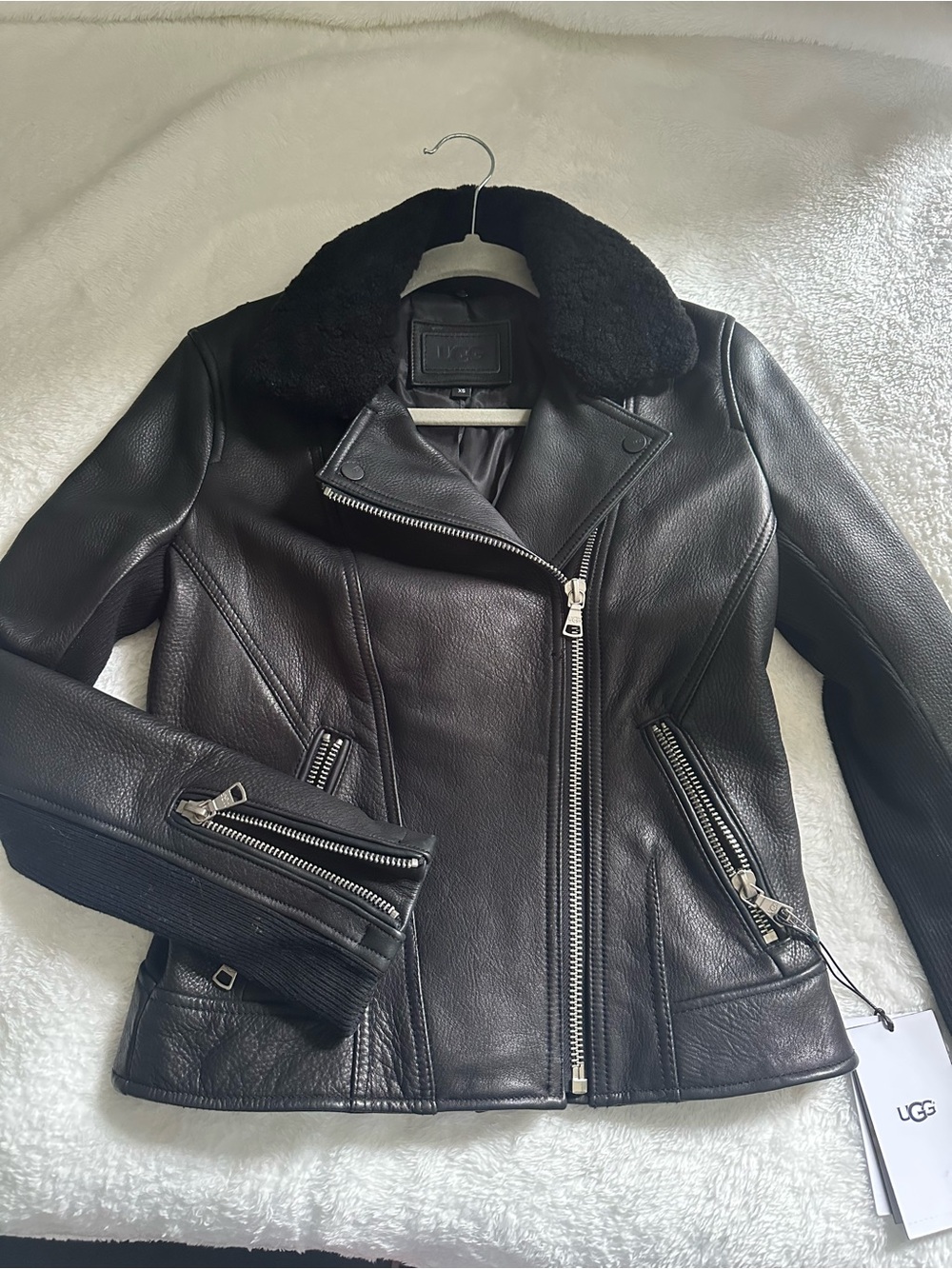 UGG Women's ANDEE LEATHER MOTO CYCLE JACKET SHEEPSKIN COLLAR
